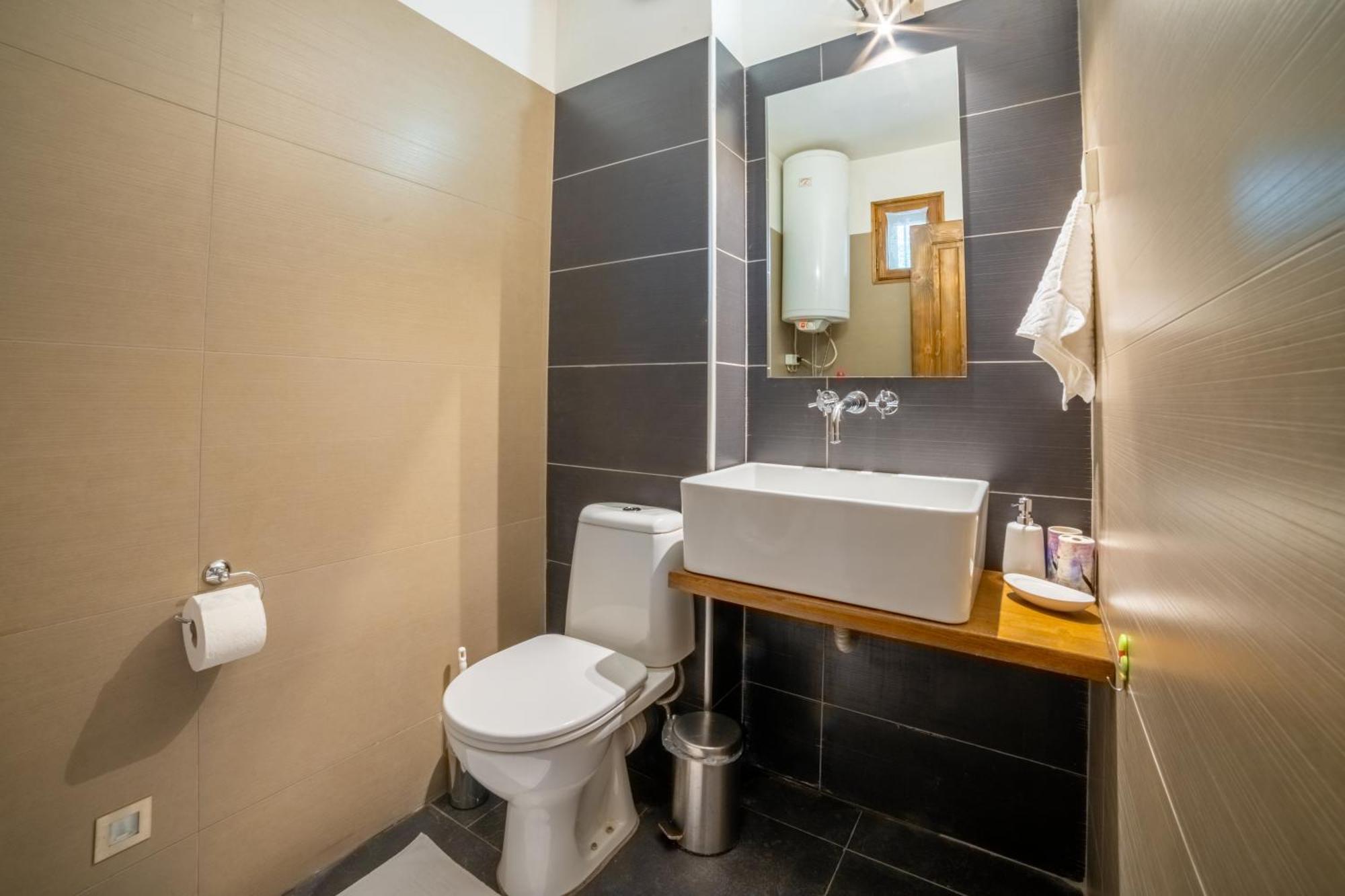 Four Riders Guest House Veliko Tŭrnovo Exterior photo
